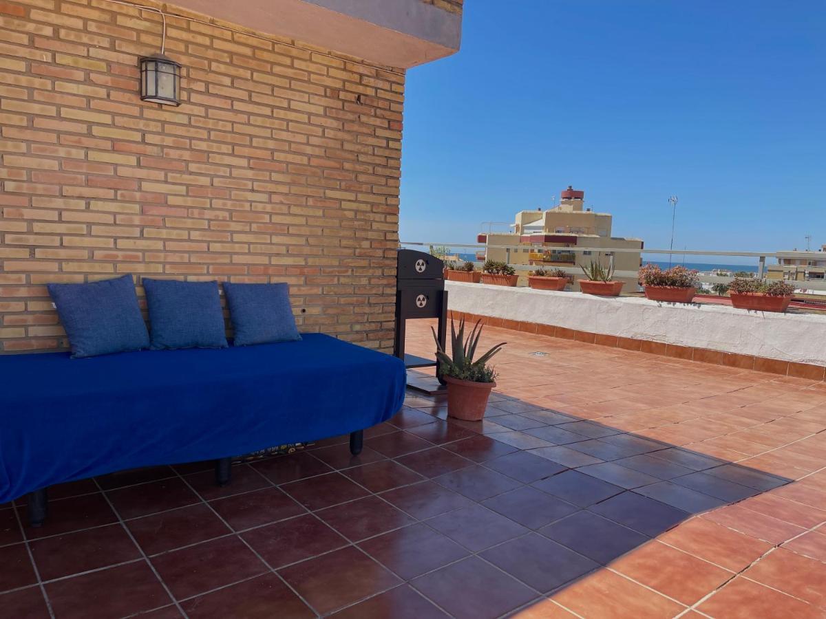 Wonderful Penthouse By The Sea Apartment Lepe Exterior photo